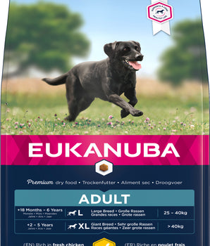 Croquettes Eukanuba pour chien au poulet.